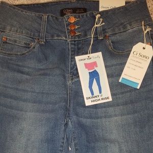 NEW Ci Sono High Rise Skinny Jeans. Size: 11/30